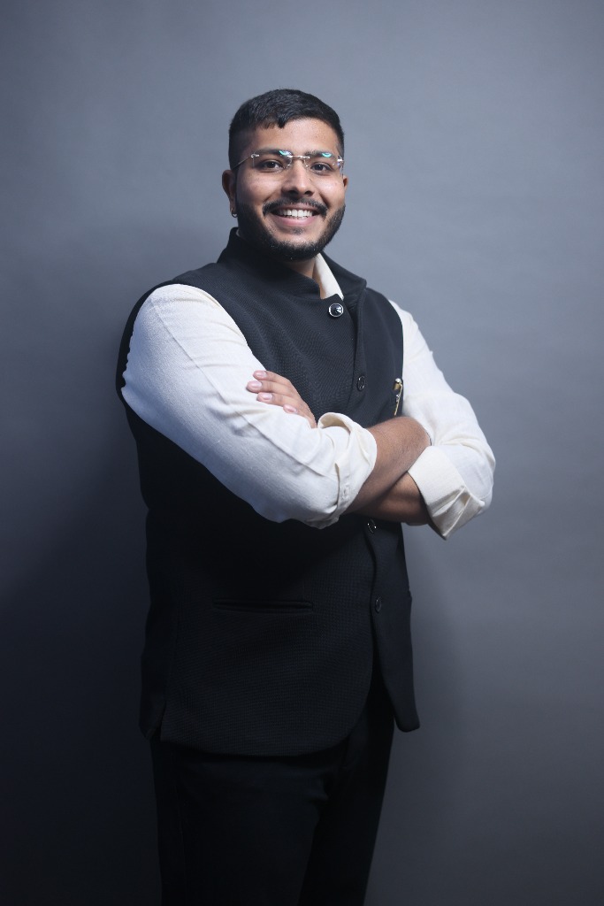 CA Vatsal Khemka CFA — Founder & Lead Research Analyst, VK Wealthwise & Associates